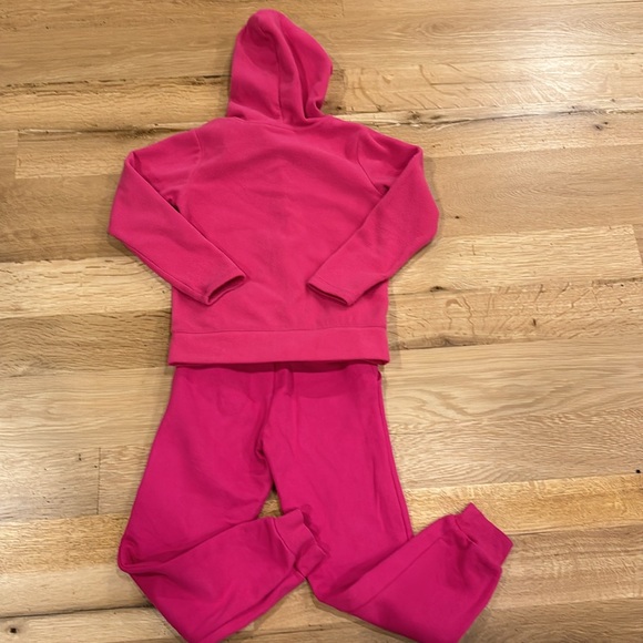 Matching pink tracksuit - Picture 6 of 6